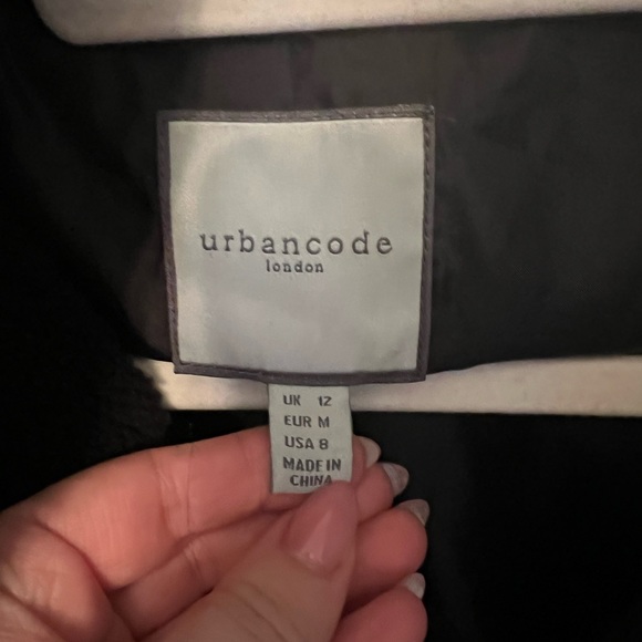 Sherpa Cropped Jacket - Picture 2 of 4